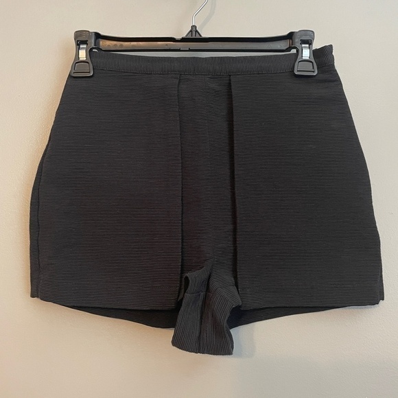 EUC Topshop Tilly Ribbed Structured Micro Skort Shorts Size 2 - Picture 2 of 7